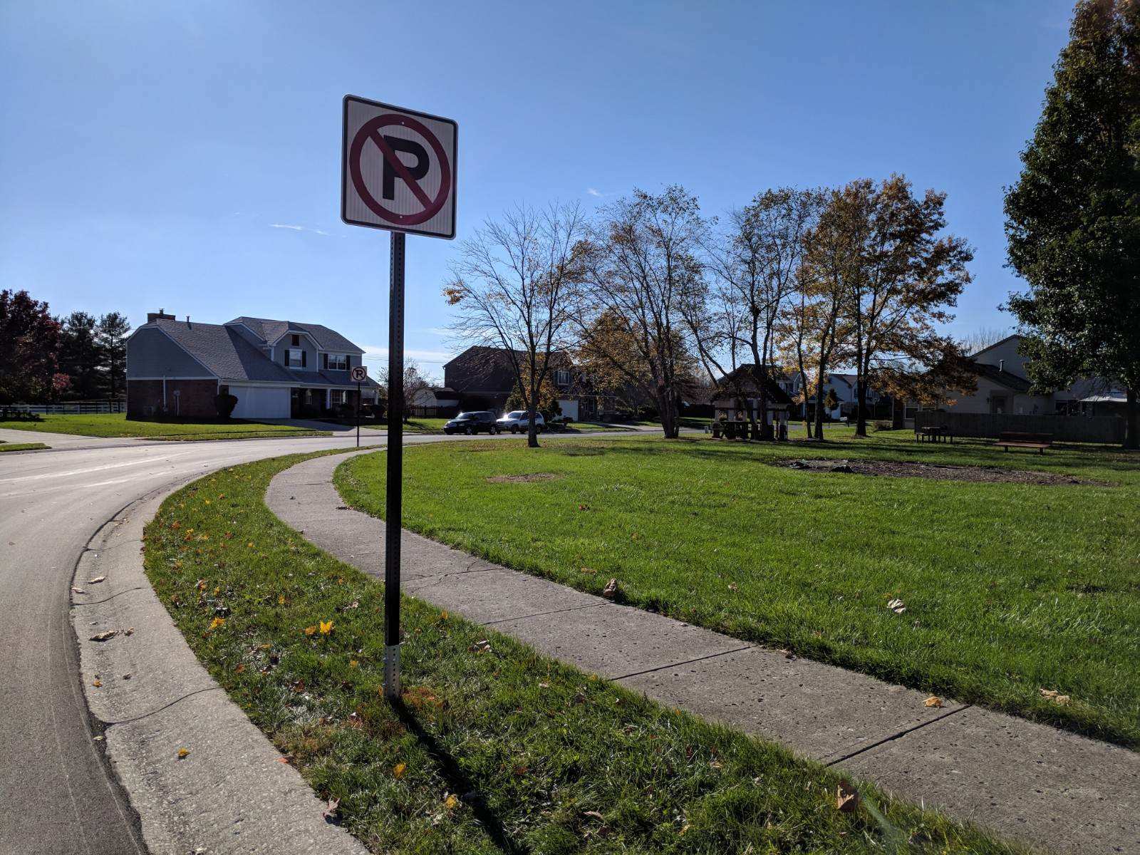 no-parking-signs-at-community-park-and-parking-laws-sugar-bush-farms-poa